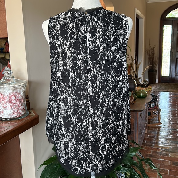 Who What Wear lace look sleeveless top szM - Picture 6 of 12